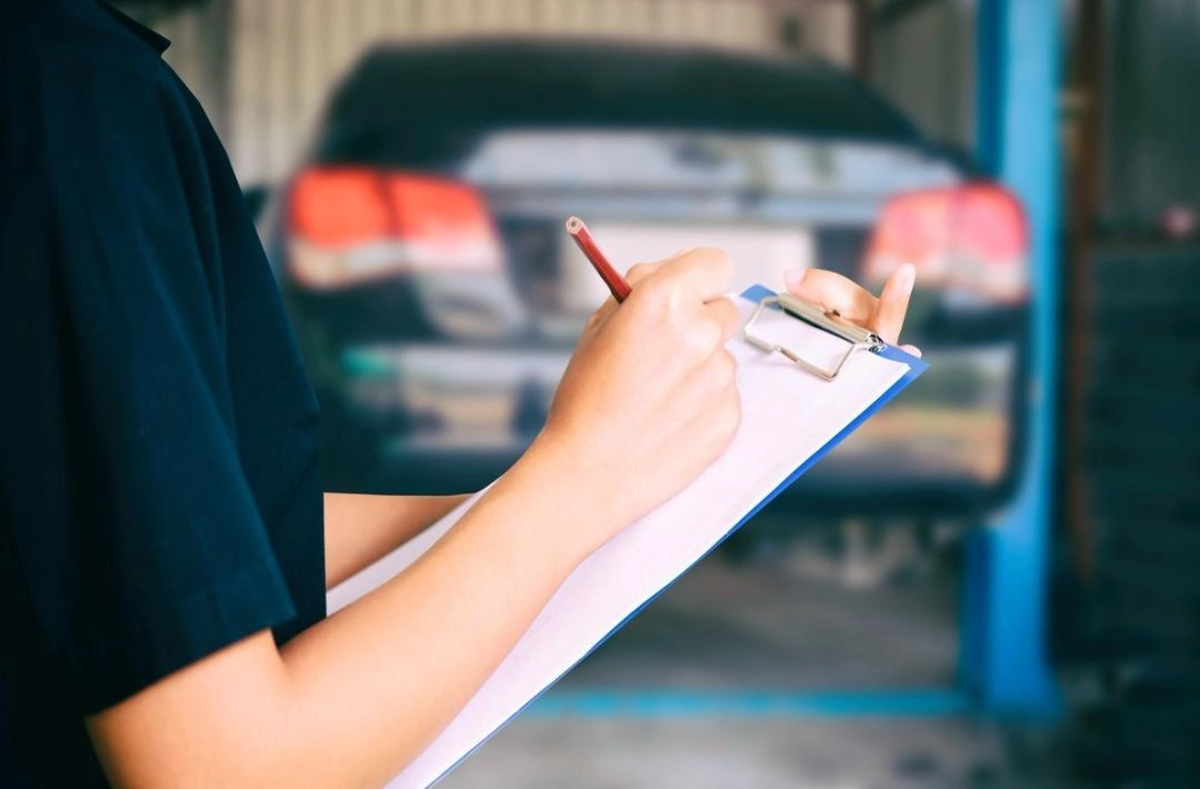 Checklist veicular: Importância para segurança, manutenção e controle de veÃculos